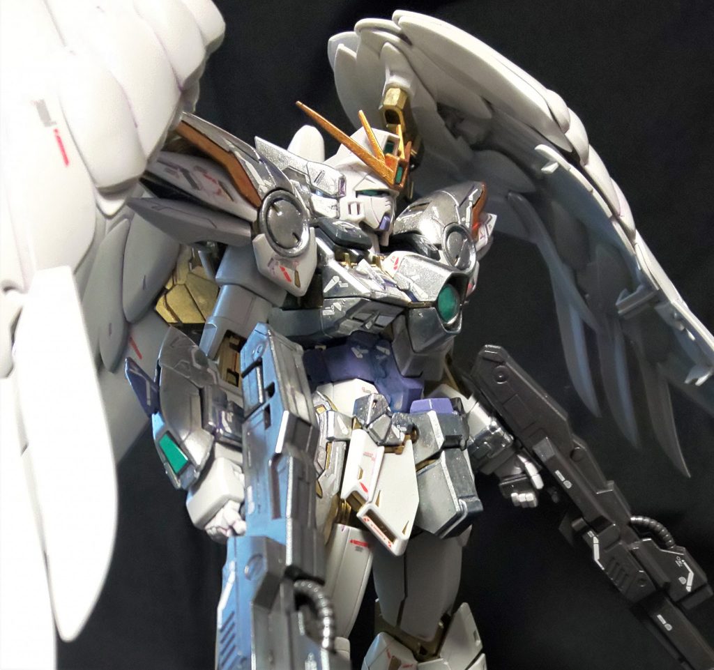 銀をね、ガイアカラーさんのスターブライトシルバー筆塗りしたんですが、これは大分失敗でした。素直にクレオスのシルバー等の方が良かったかもです(;^ω^)