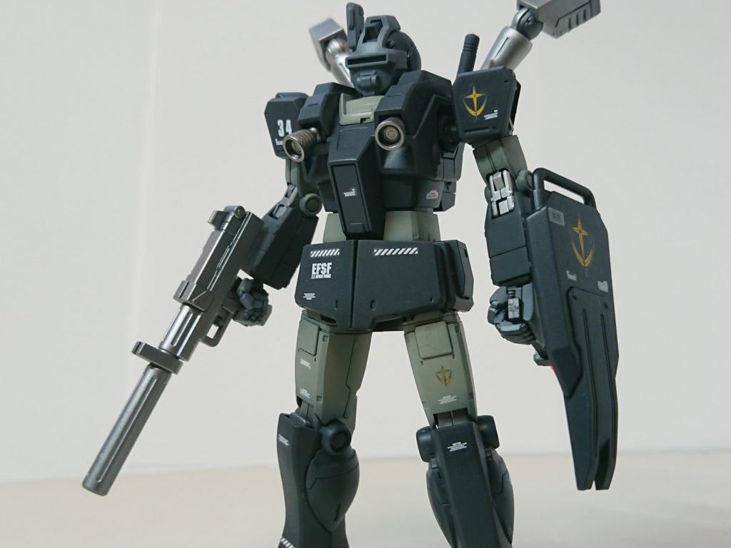 一年戦争後に設立された特殊部隊配備の機体。本来降下用に存在するスラスターはパイロットの技量次第で機動力向上の高機動ユニットとなりえる。本機体はこの性質を利用して単機性能向上型として内部仕様を変更している。