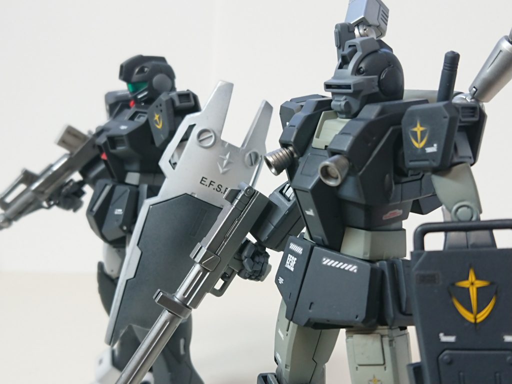 僚機ジムコマンド。