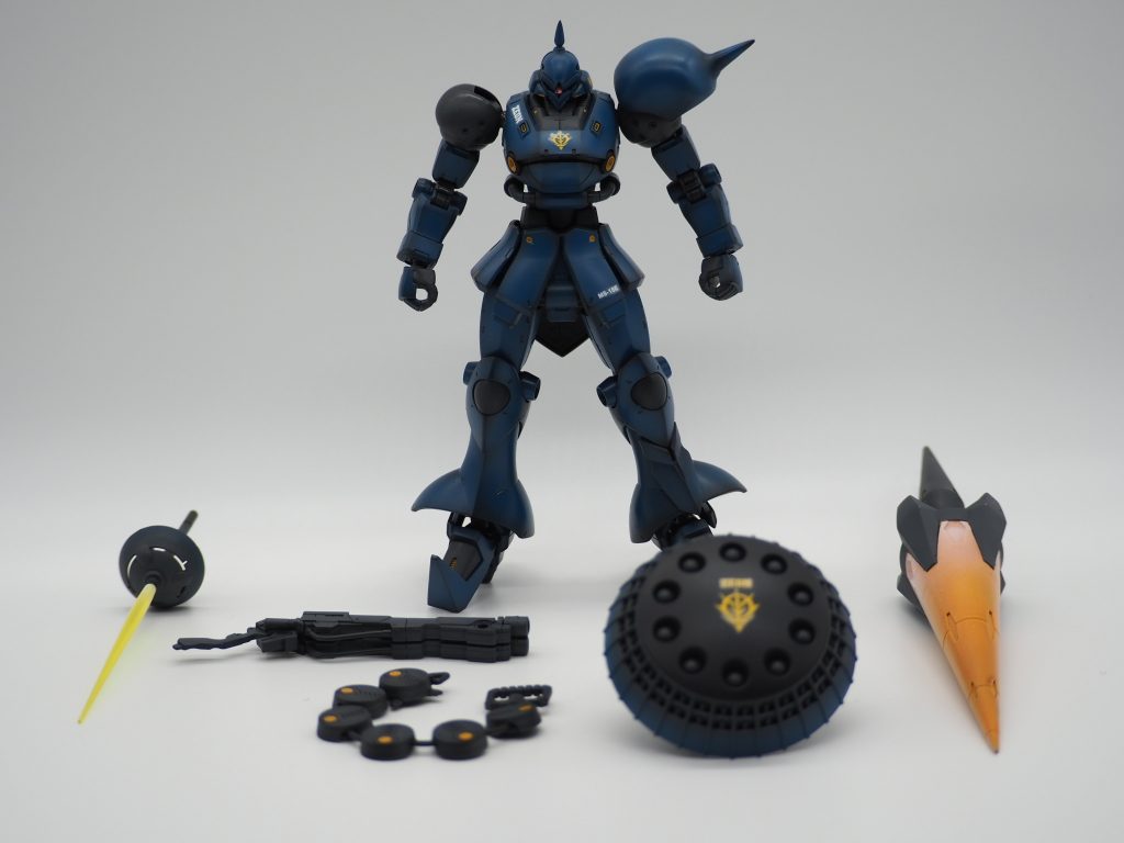 ギャン寄りの白兵戦仕様かつケンプファーらしいカラーリングと重装備の両立を重点において製作しました。おかげでスタイリッシュでカッコいい機体に仕上がってくれました。