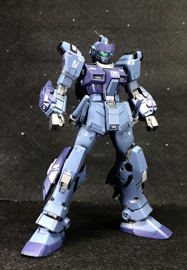 改めまして、明けましておめでとうございます㊗️本年もどーぞ、宜しくお願い致します😊✨ さてさて、購入してからもう一年ぐらい経ってしまったかもしれませんが、ようやく手を付けて完成させました👍🏻 っとゆうのもこのペイルライダーは個人的に大好きな機体なんですが、プレバン限定品とゆう事もあって失敗したくなかったので、なかなか手を付ける事が出来ませんでした😅