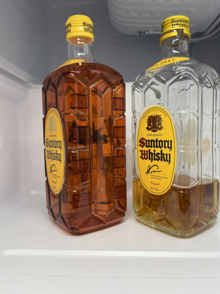 本物の角瓶と比較