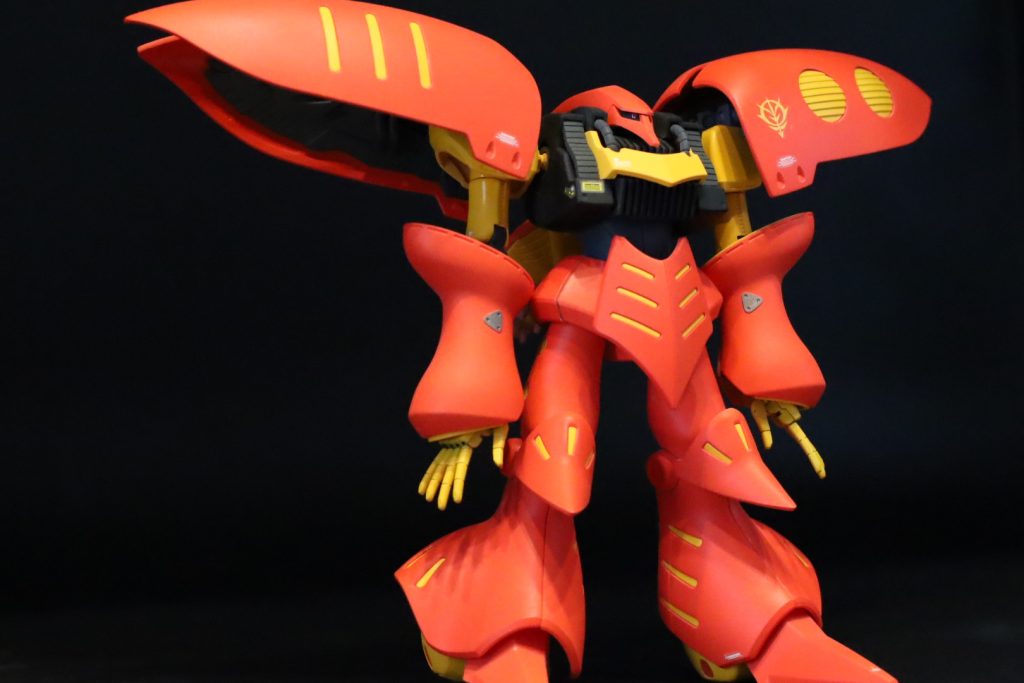 素立ち。旧版より少し長め。