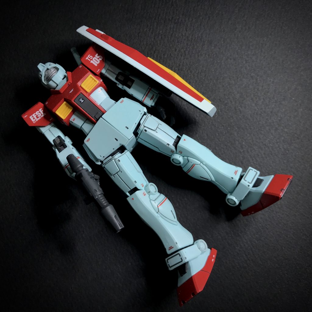 デカールは他のオリジンジム系やガンダムに準拠させました。