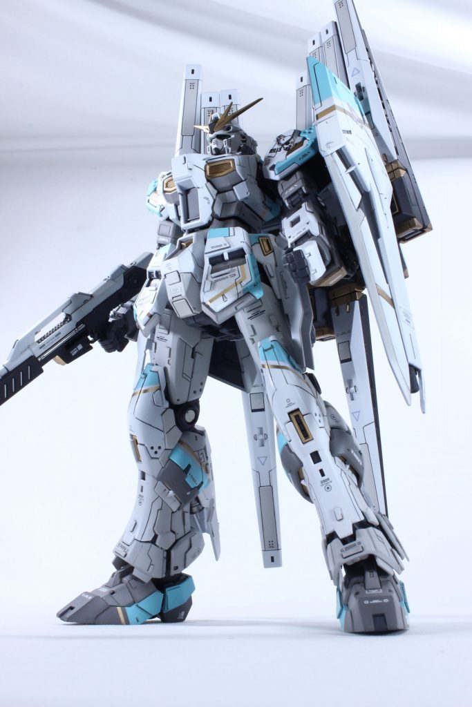 ダブルフィンファンネル状態。実際は右4枚左3枚がバランス的にベストですね