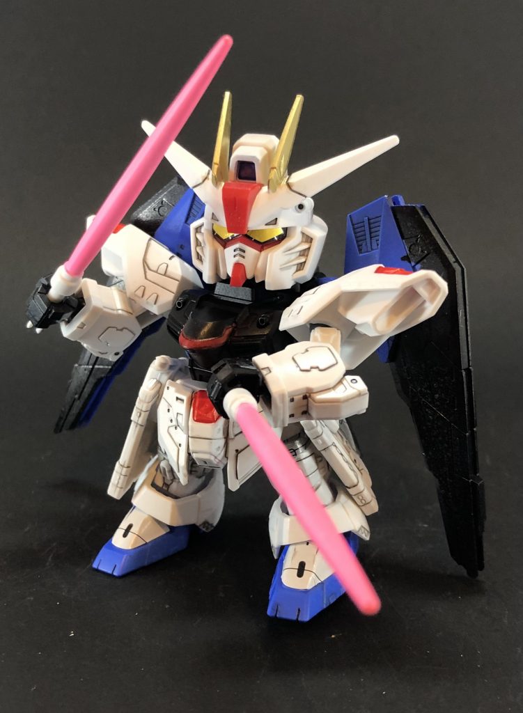 モールドが多く、スミ入れするだけでかっこよくなります