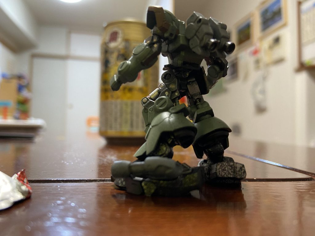 お尻に3mm穴あけてミライト挿して