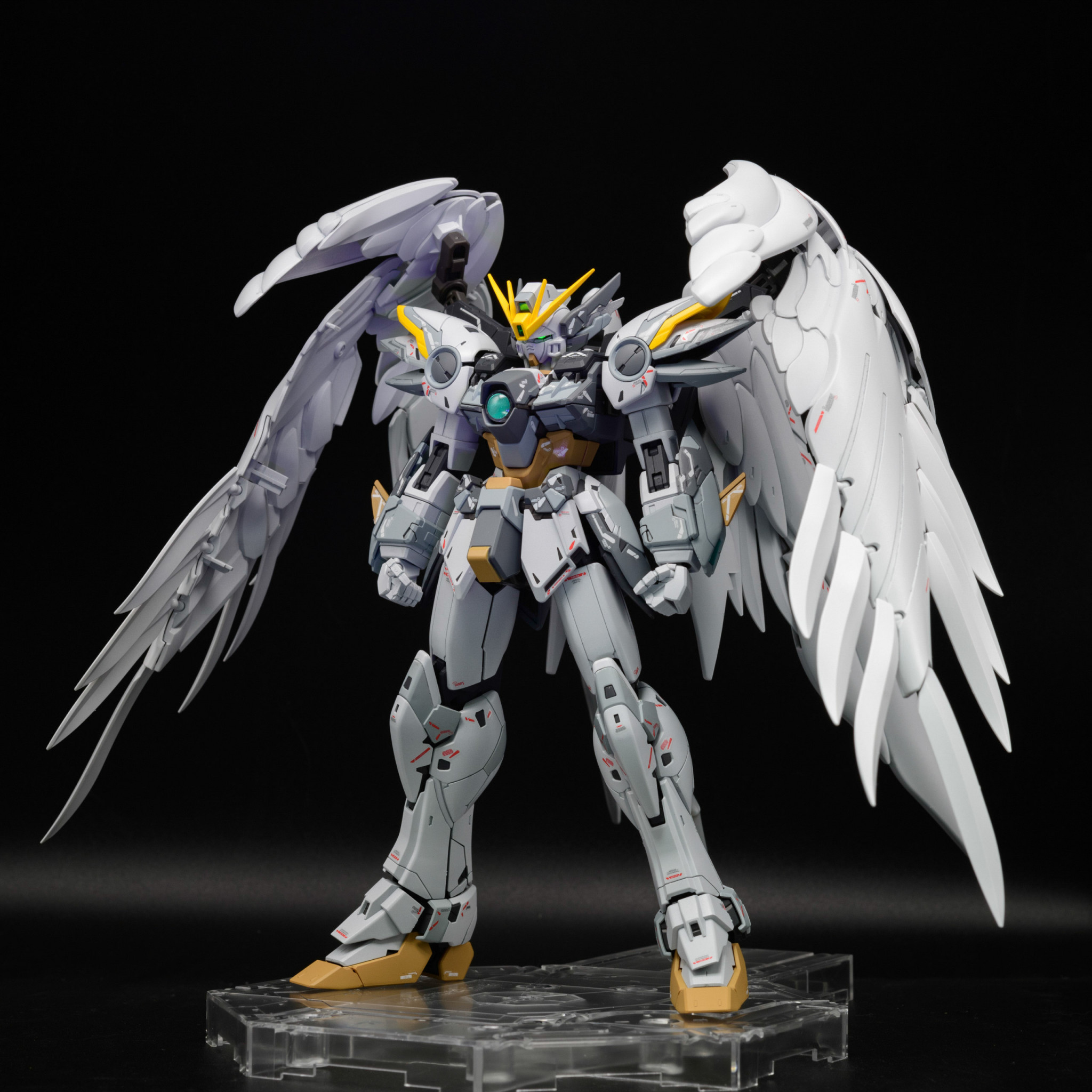 最高品質❗️スノーホワイト ウイングガンダム ZERO EW 1/60-