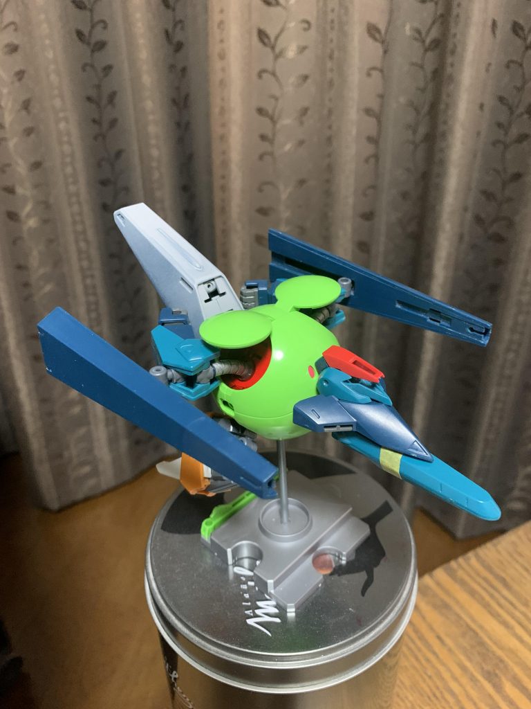 変形時に可動する箇所が多くあり、コトブキヤさんのジョイントセットDを使って繋いでいます。とても使いやすく今後も重宝しそうです。