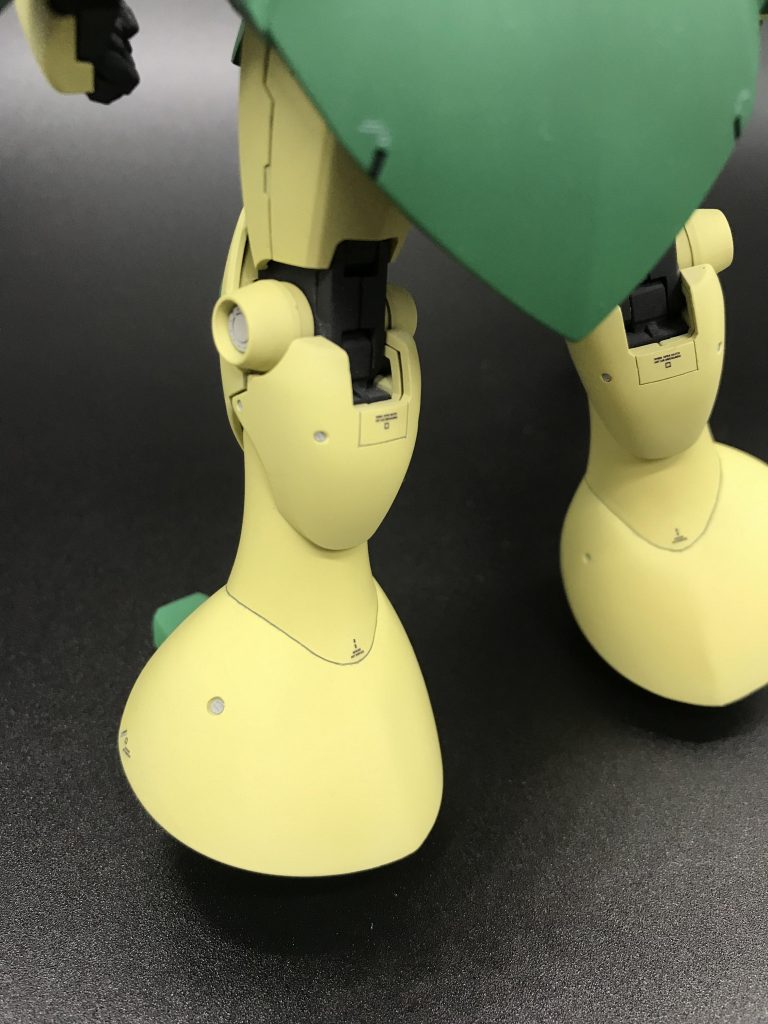 少なめですが各所スジボリ追加、エッチングパーツ使用、デカール追加にてディテールアップを行っています。