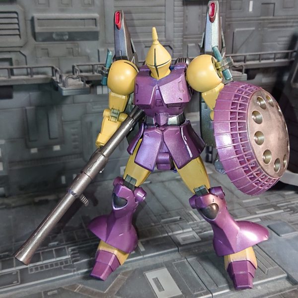 シーマ・ガラハウ専用ギャン