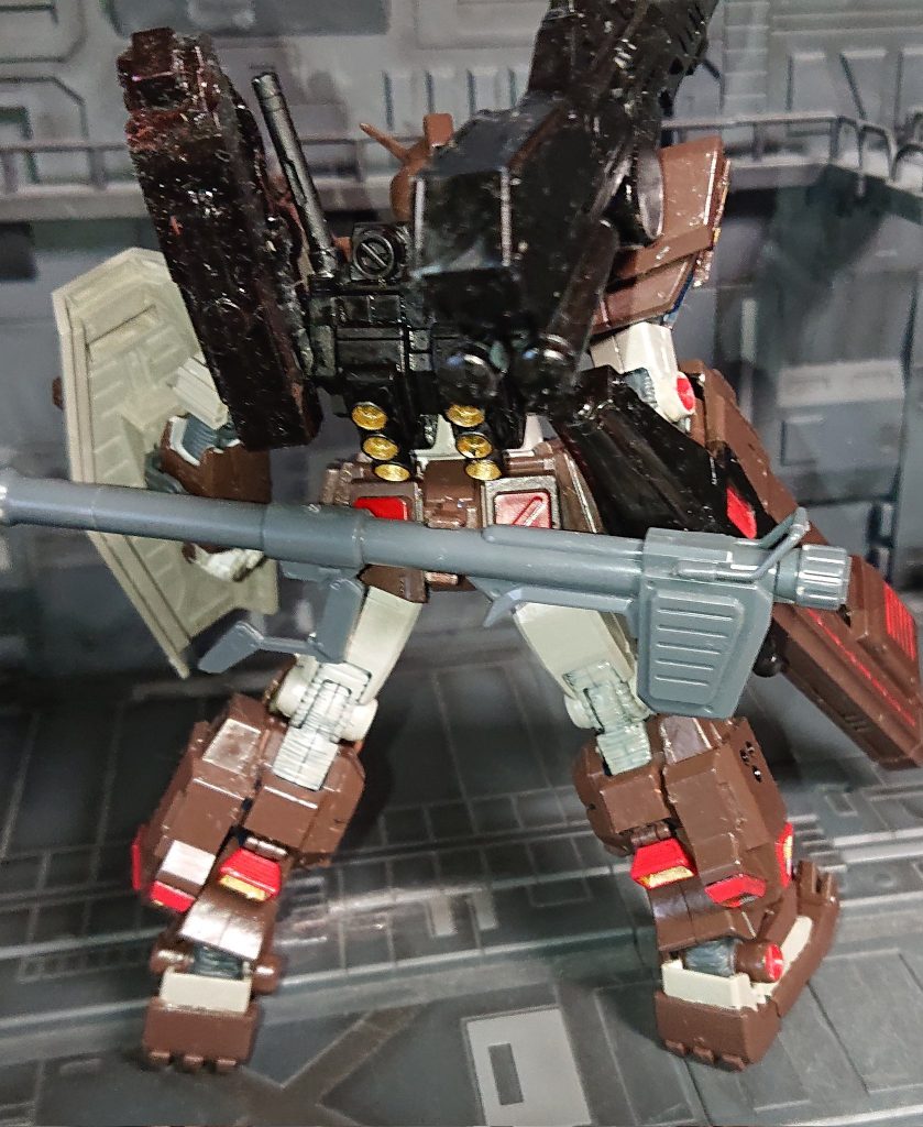 パックはFA７号機ベース　センサー？のかわりにドムのビームバズーカの端を利用したEパック