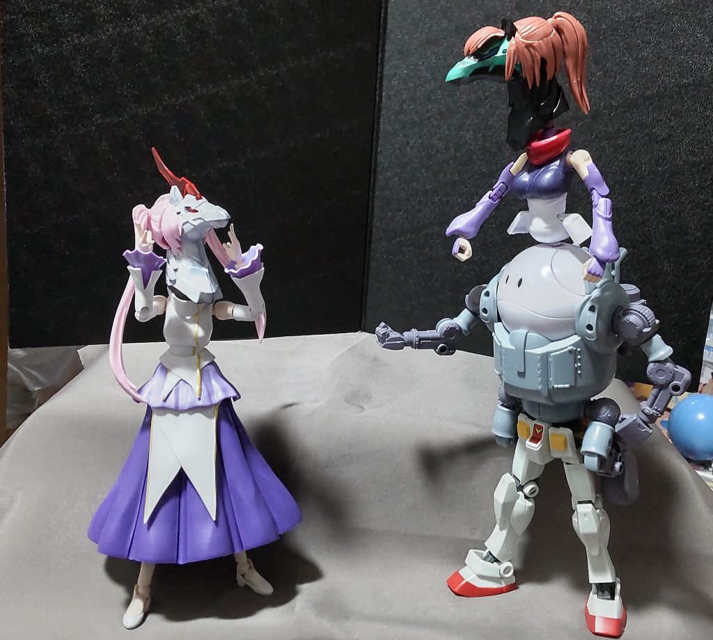 ハロさん「そこのお嬢さん、ちょっといいかな?ここのUMAむs……」ラクス「キャアアァァァ!!!バケモノォォォ!!!」※どっちもどっちである。