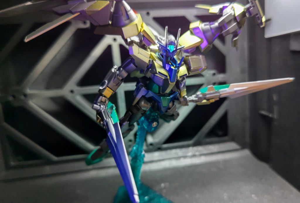 荒んだ瞳の刹那が乗ってそう()