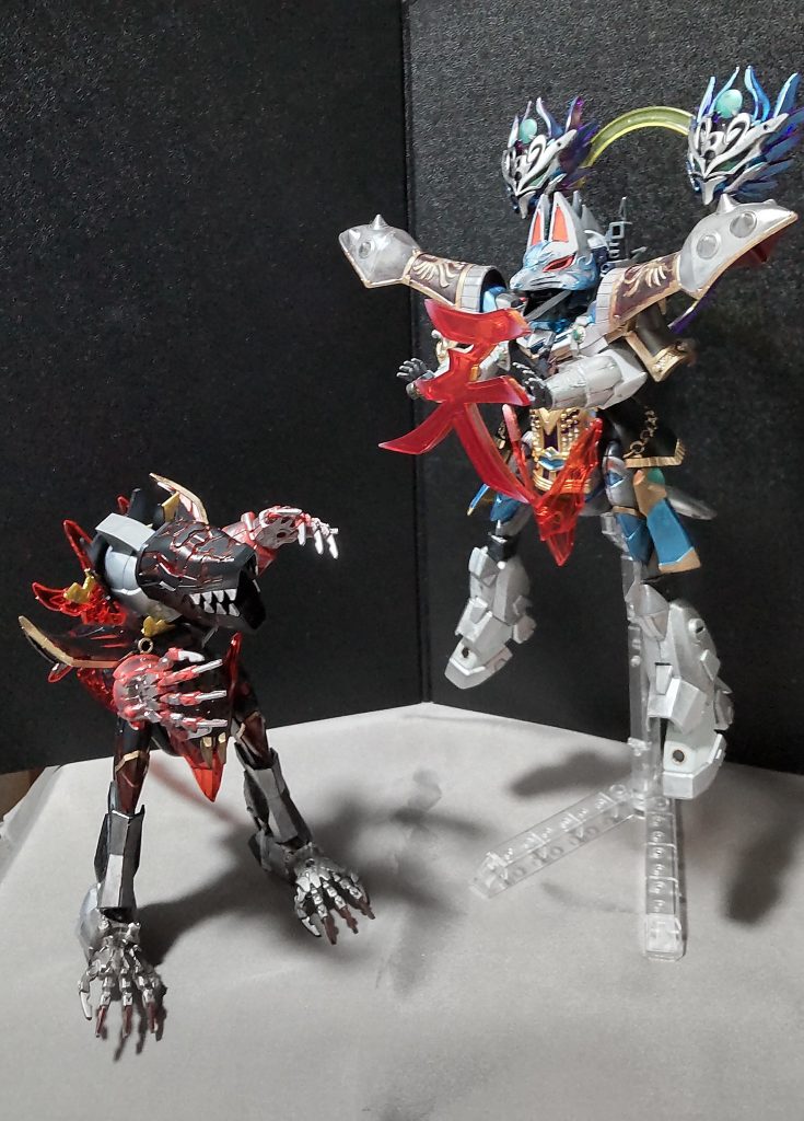 銀狐様「チリひとつ残さず、消滅させてやる……!」董卓「それ、別の冥王様のセリh……グオオォッァァァァ!!!!!!」まぁ、天の文字が浮かぶ=メイオウ攻撃ですもんね。