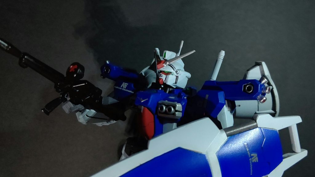 写真だと照明でかなりごまかしてるけど…