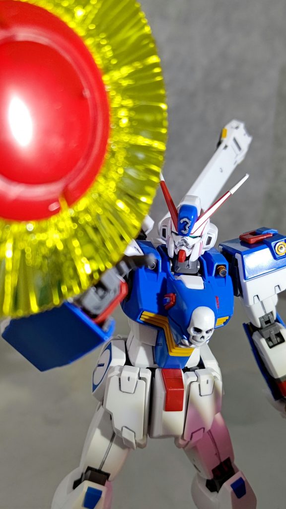 パッチワーク見た時のトビアが「俺のX-3」て言うの好きですね。貰ったと言いつつもX-1はあくまでキンケドゥの機体だという心証。トビアにとってキンケドゥ・ナウはヒーローなんだと。そんなX-1とX-3が一つになったフルクロスはトビアにとって最強最後のクロスボーンガンダムで間違いない！X-0?  X-11??  それに乗ってるのはトビアじゃなくてカーティスじないですかぁ(でもどっちもcvかっぺー)