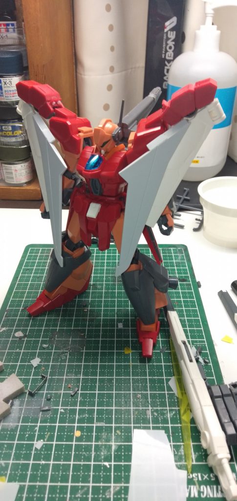 メインに使用したキットは、ジェガンブラストマスターです。実はこのキット、サテライトキャノン目当てで買ったので、本体の方をどうするかは決めていませんでした笑。