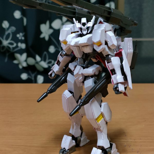ガンダムフラウロス(白)
