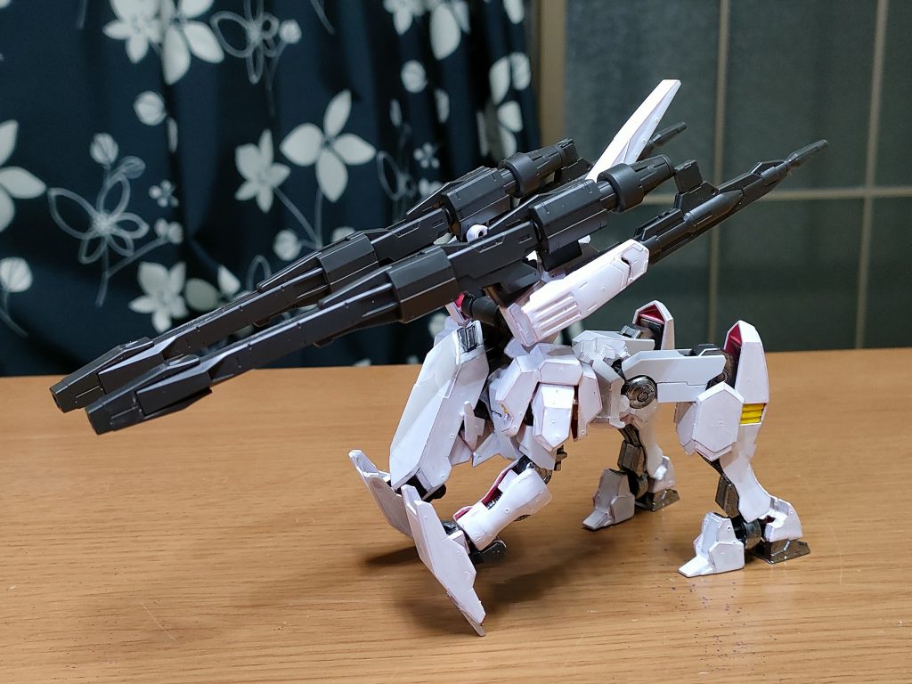 ダインスレイヴ砲撃形態。仰角がえらく低くて上げるとヘタりそう。