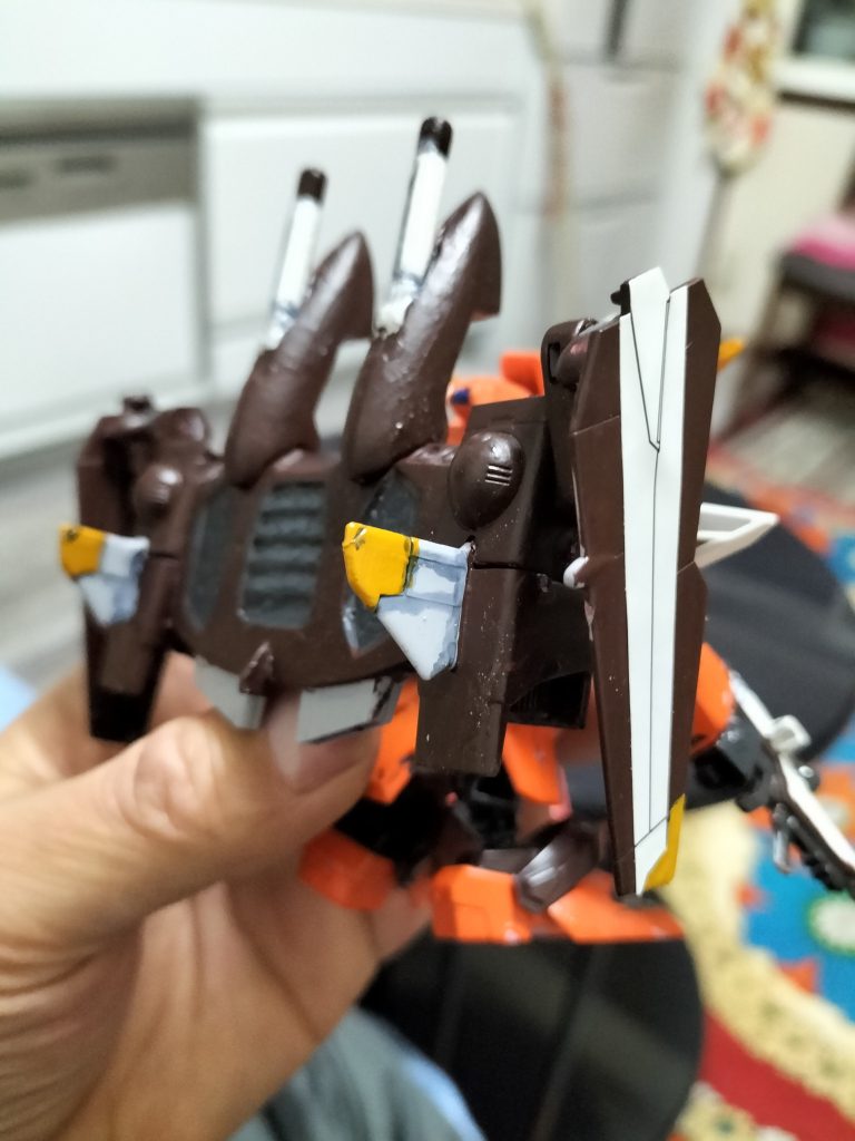 バックショット薄め液、切らして、残ってたエナメルリムーバーで、塗装しちゃって、ダマになって、大変で、上手く塗れませんでした!大変、失礼します!