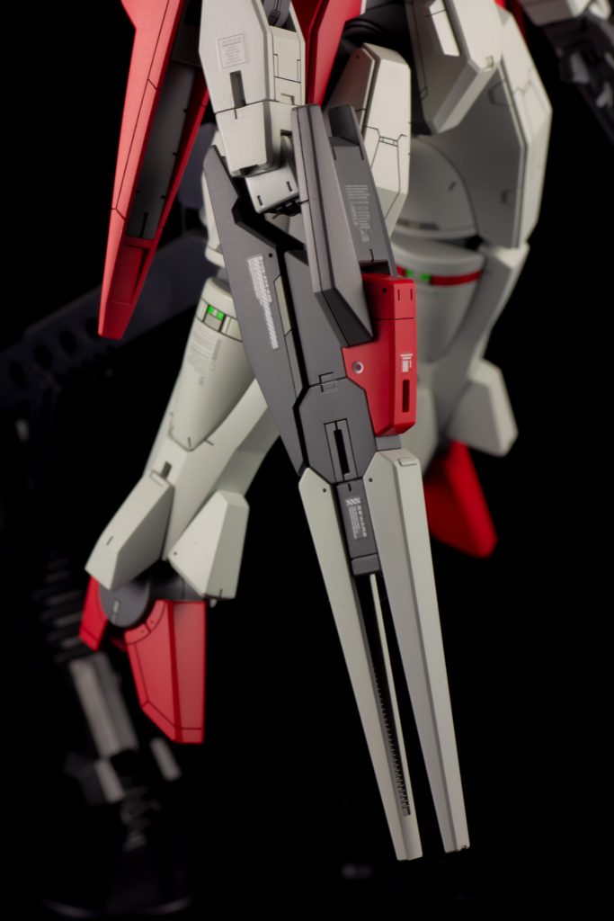 ライフルのみコーションデカールを多めに。