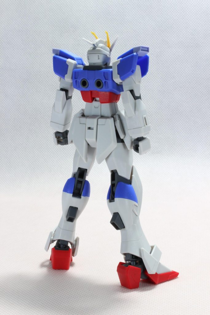 スミ入れは水性カラーをマジックリンを混ぜて薄めたもの。たまにはこういう仕上げもいいかもしれません。