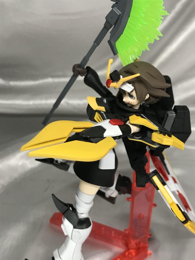 展開できないんで形だけなんですがバスターシールドも。これがあるとデスサイズ感が一気に増します（///▽///）