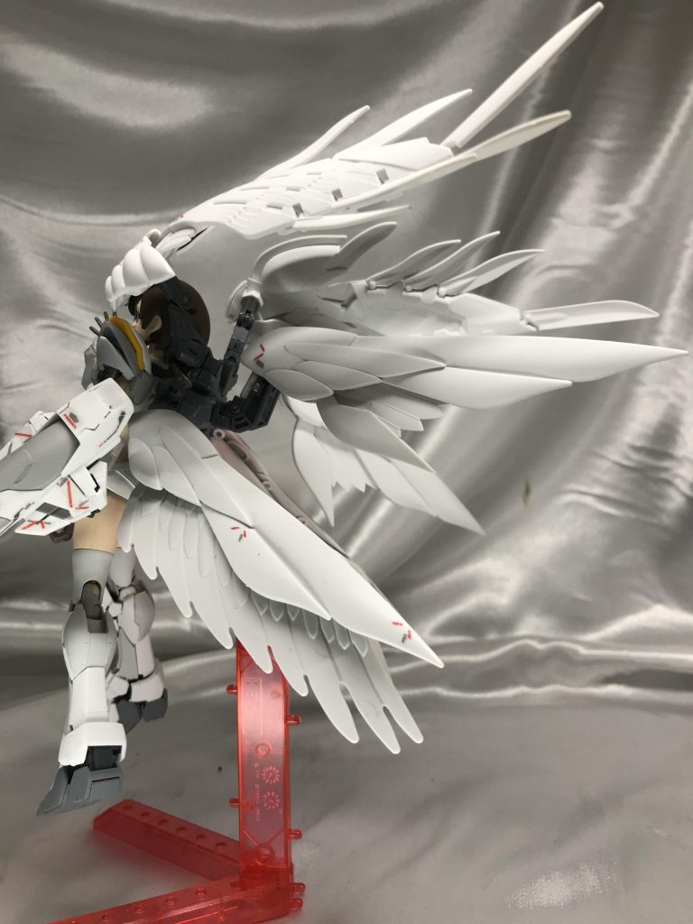 背面。四枚羽の他の腰にもう一枚追加。プレリュード要素も追加しました。