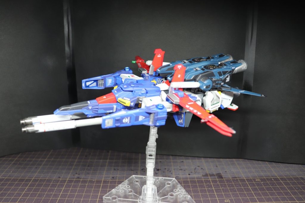 こだわったのはディテールアップしてるけど変形も可能にしたところですかね。