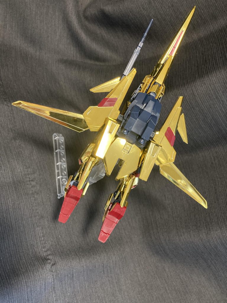 ウェーブライダー形態差し替え変形なのは残念ですが、そのうち改修モデルが出ることを祈ります。