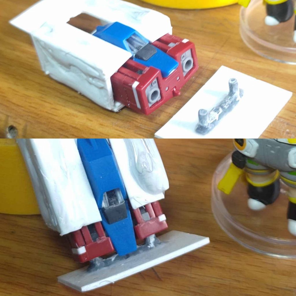 コアブロックはプラバンで、コアファイターの接続部分はランナーを削って製作