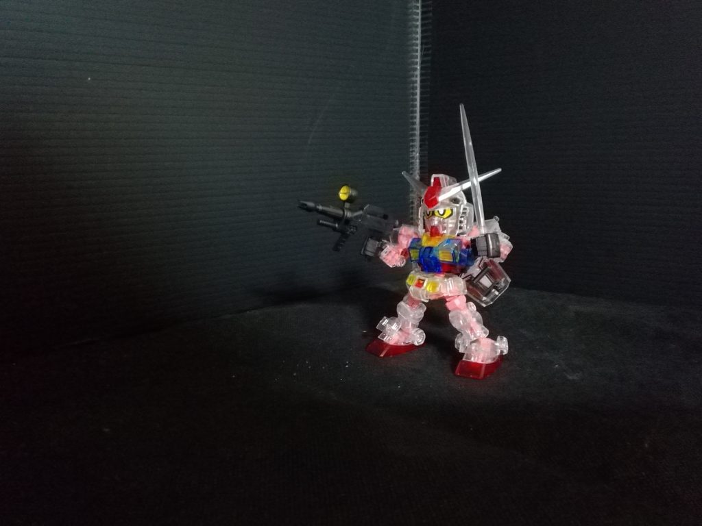 ガンダム–2枚目/制作者：アッキー