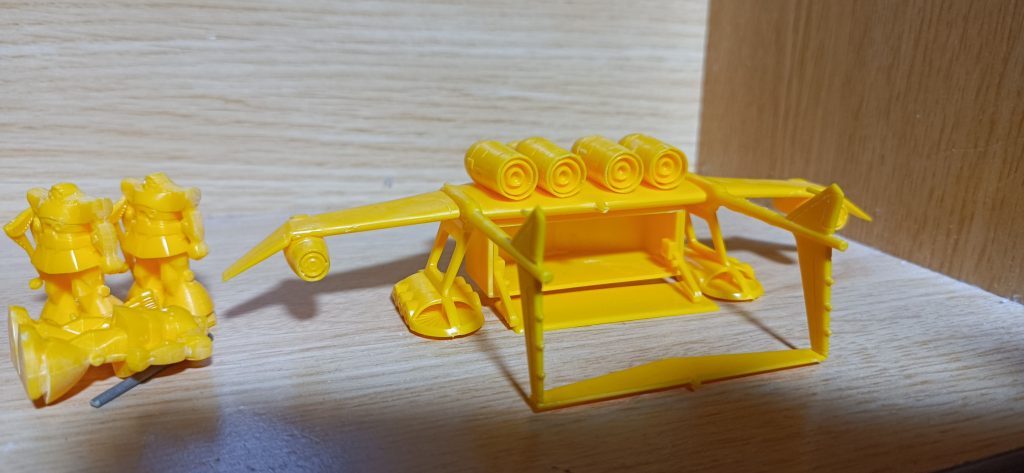 コンテナは選択式で開閉できます。