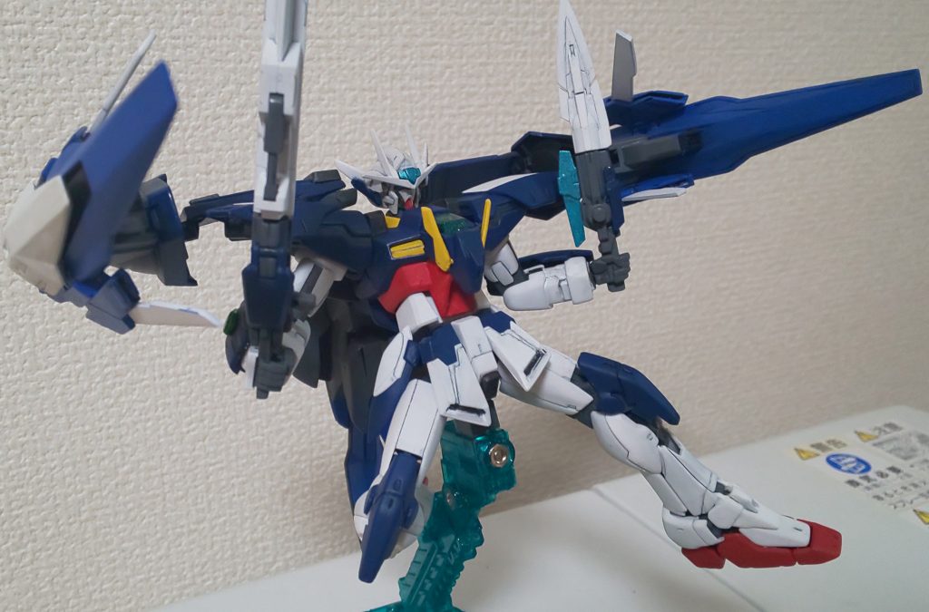 GNマイクロミサイルとGNフィールド!こちらはオーライザーから!