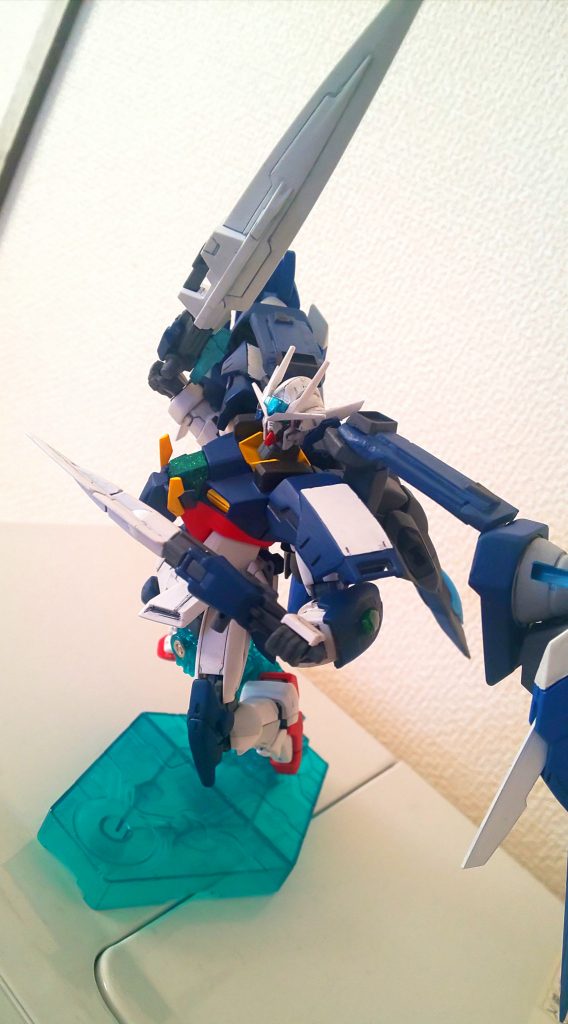 ここからは適当に何枚か。切りかかるエルピス!