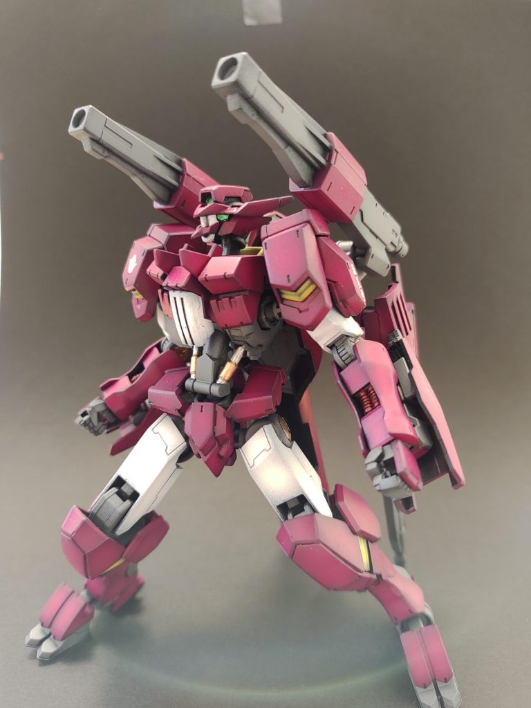 射撃体制黒立ち上げはエアブラシのコントロールに苦戦しましたが、重厚感のある仕上がりになりますね。