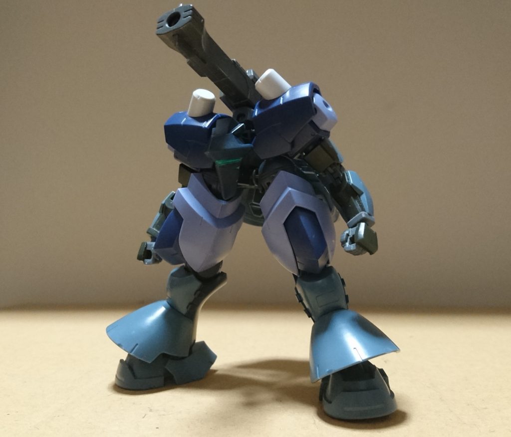 ガイジャレンはガイジャを指揮官機用にカスタムしたと言う設定で制作。各部に漏影のパーツを使用し、頭部にはSDヴェルデバスターのモノを使用。