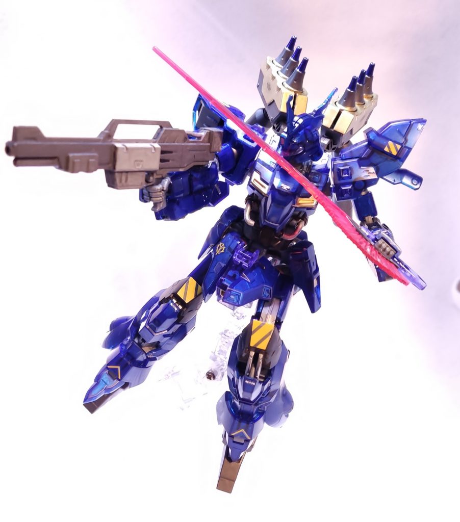 私にしては珍しく、写真より現物のほうがかっこいいです。クリアカラー食わず嫌いでしたが、ゲート処理さえなんとかすれば、全然かっこいいですね！