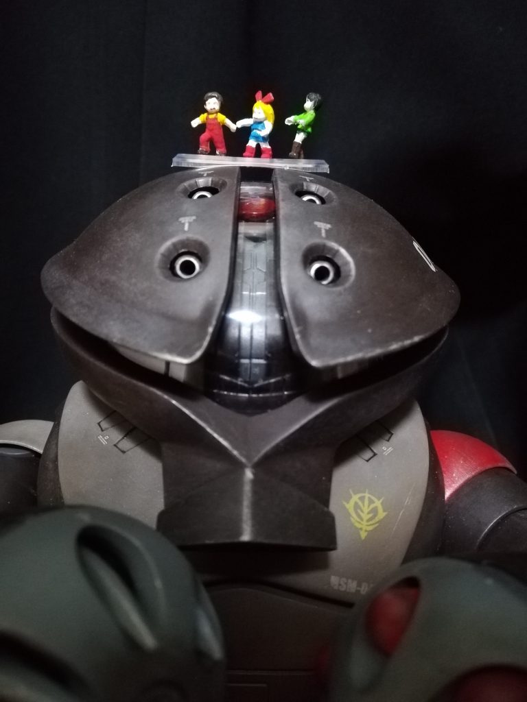 有名なシーン。カツレツキッカのスケール合ってないよな…