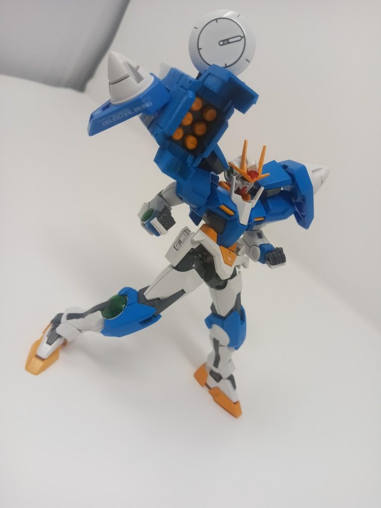 I decide to give GN missile, which are large than in the O Raiser for more destruction power. The Radom helps to keep track off anything that has stealth and jamming on radar and communication frequency.