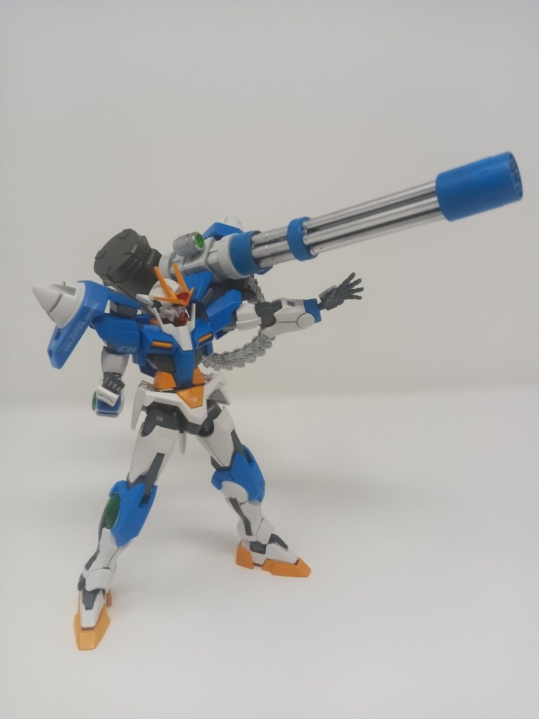 The GNGG has a devastating firepower without losing its fast rapidfire capabilities. A special feature is active in Trans-Am making the GNGG rapidfire change into a focus beam like GN-005 Gundam Virtue's GN Bazooka.
