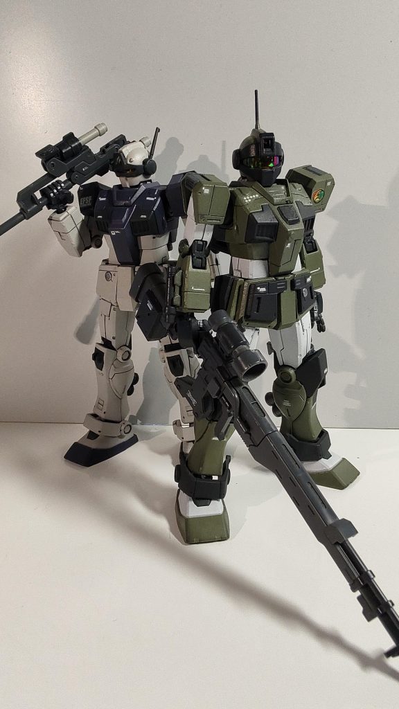 僚機のインターセプトカスタムの接近戦を狙撃でサポートする。高出力でのビーム照射も可能なため、戦艦の破壊工作も可能である。万が一接近戦に持ち込まれたとしても、腕部にボックスタイプのビームサーベルが装着しているため対応出来る。