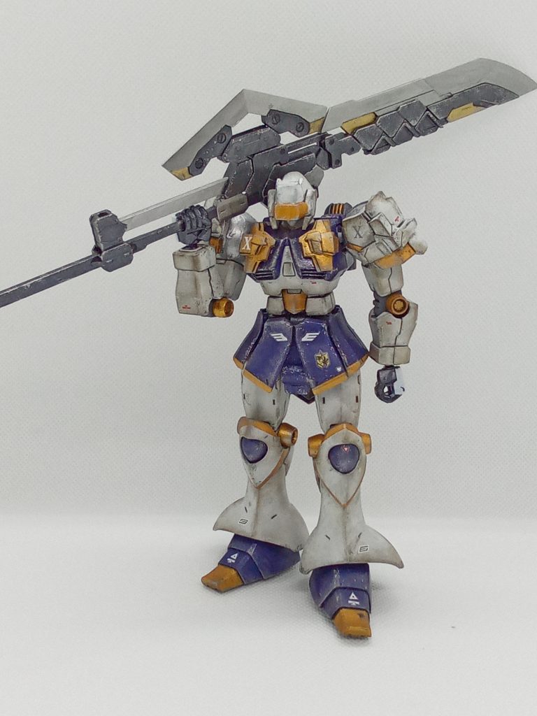 シールド無しギャンのキットの稼働域にビックリ　肩にかつげました