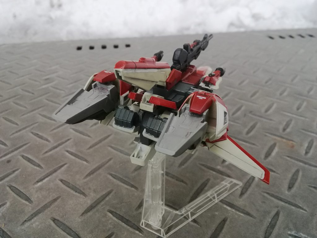 飛行形態リアビュー。