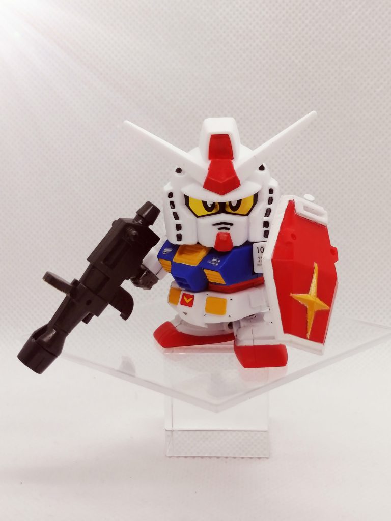 RX-78ガンダム。Gジェネ版Gアーマーのキットと同じかと思われます。若干足は延長してますが、それでもNo,200やNo,329のRX-78に比べると、頭身はこじんまりとしている印象。No,20のパーフェクトガンダムが近いかな。