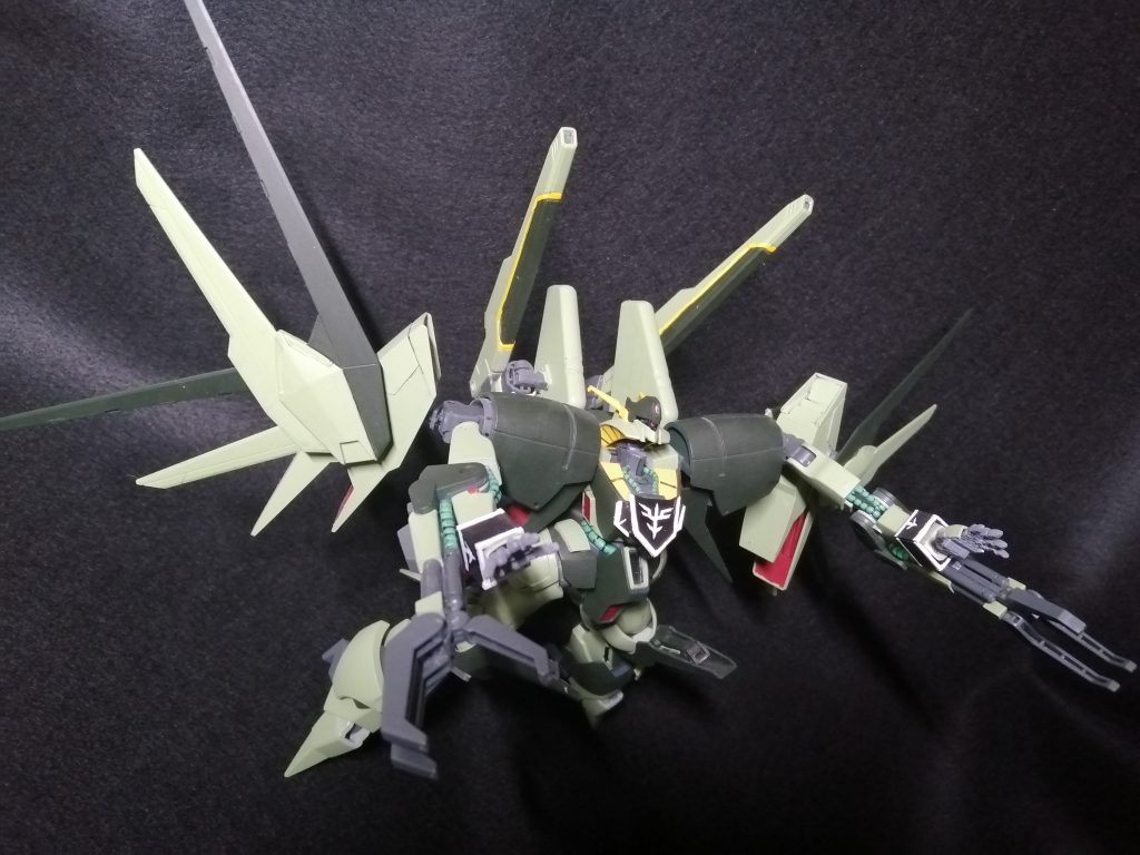 クスィーガンダムっぽく