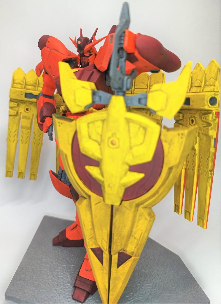 パッケージイラストのポーズです腕部の可動部位の追加によってそれらしいポーズを取れるようになりました