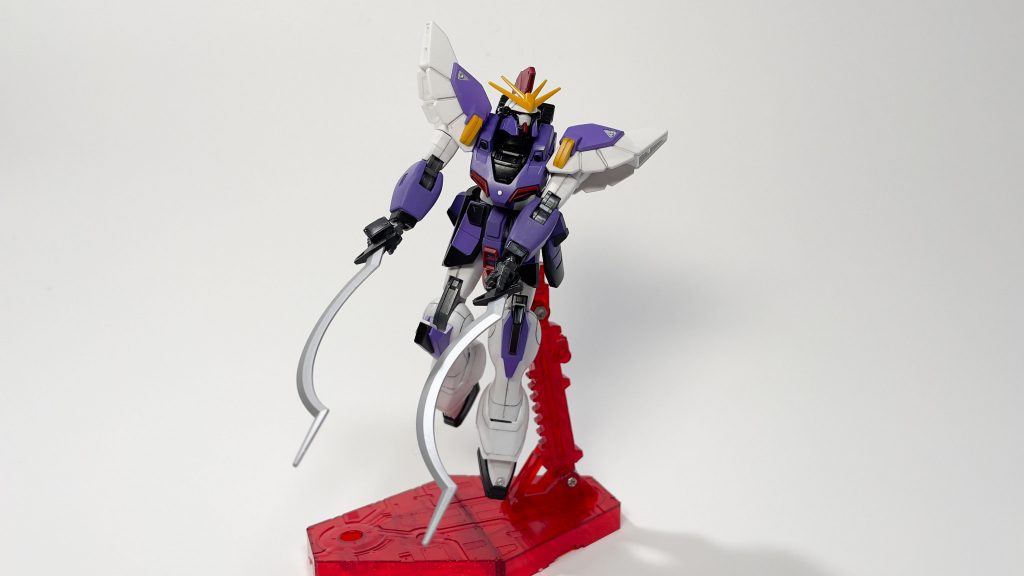 フェイス周辺を黒く塗ったのが、結構お気に入りポイント。EW版に少し近づいたというか、EW版とTV版の中間みたいに見えます。