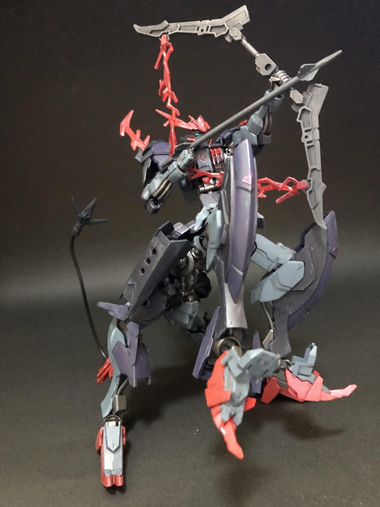 無改造での棒立ち。すごいバランスですね。いいキットです。